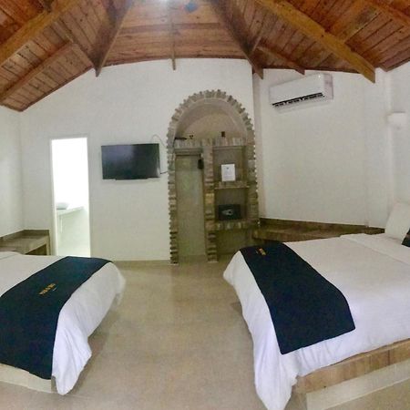 Mar Y Oro Hotel Contadora Island Стая снимка